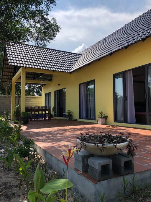 Fisherman Village Boutique Villas - Beachfront Ham Tan Exteriör bild